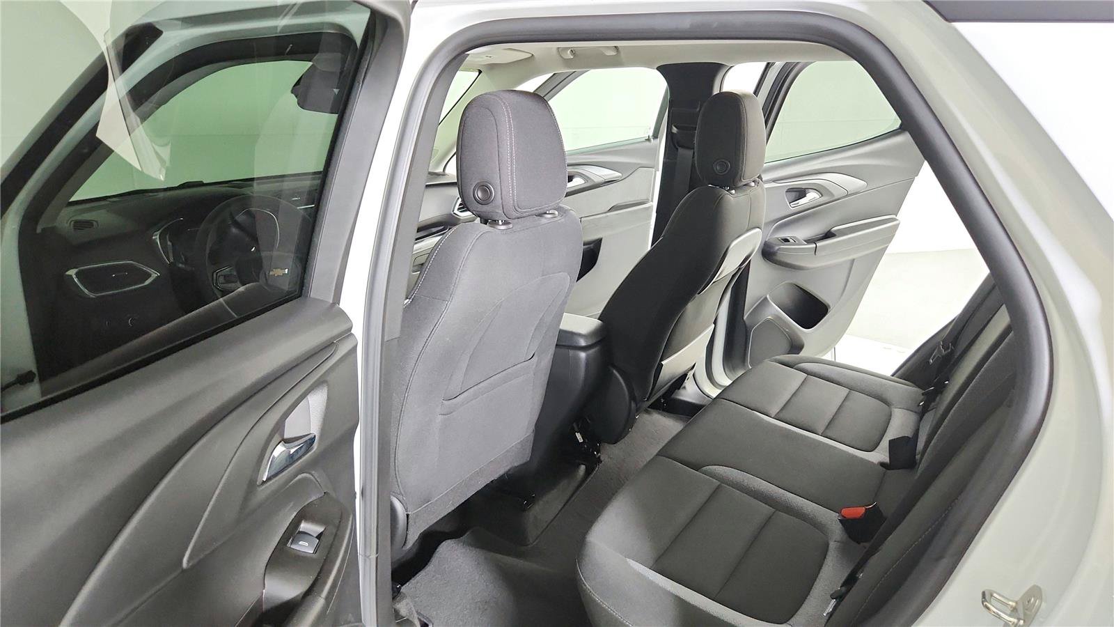 Used 2023 Chevrolet TrailBlazer LT FWD image 22