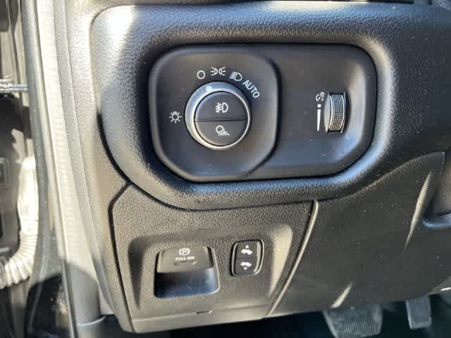 Used 2021 RAM 1500 Big Horn AWD/4WD image 31