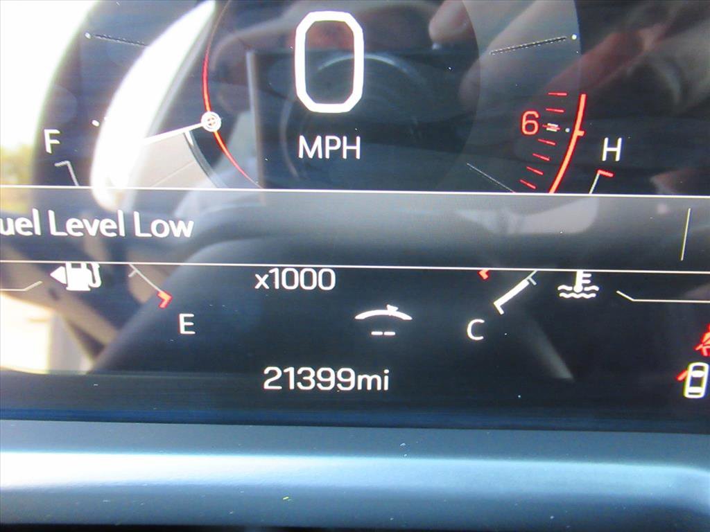 Used 2025 GMC Acadia Elevation image 26