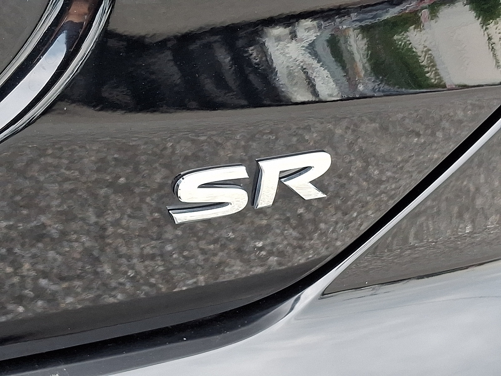 Certified 2023 Nissan Kicks SR w/ SR Premium Package FWD image 29