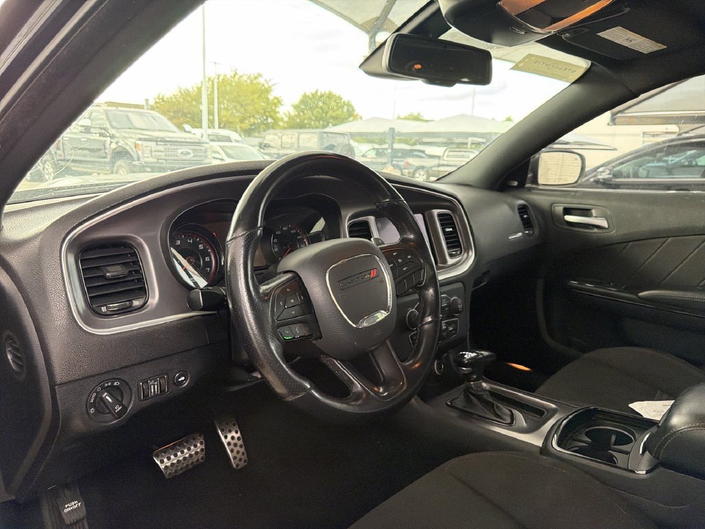 Used 2019 Dodge Charger R/T w/ Blacktop Package RWD image 6