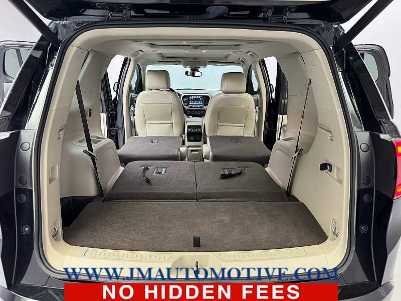 Used 2018 GMC Acadia Denali w/ Technology Package AWD/4WD image 23