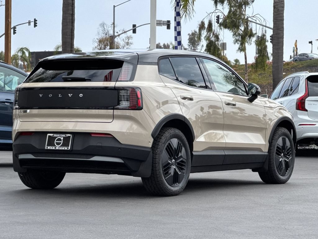 New 2026 Volvo EX30 Cross Country Ultra w/ Protection Package Premier AWD/4WD image 5