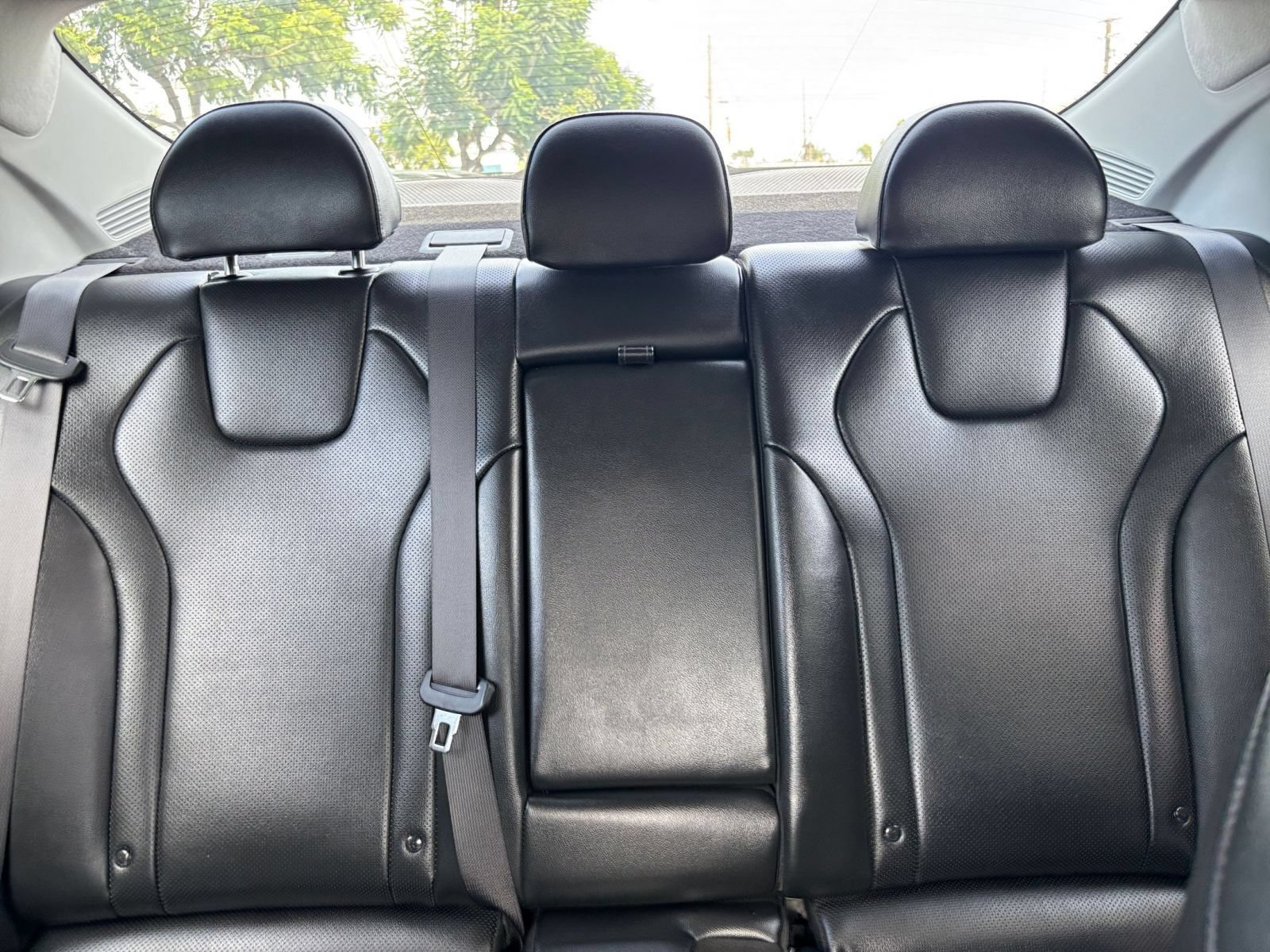Used 2025 Hyundai Elantra Limited FWD image 40