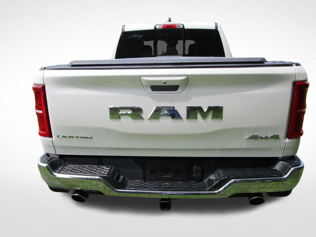 Used 2025 RAM 1500 Limited w/ Off Road Group AWD/4WD image 10