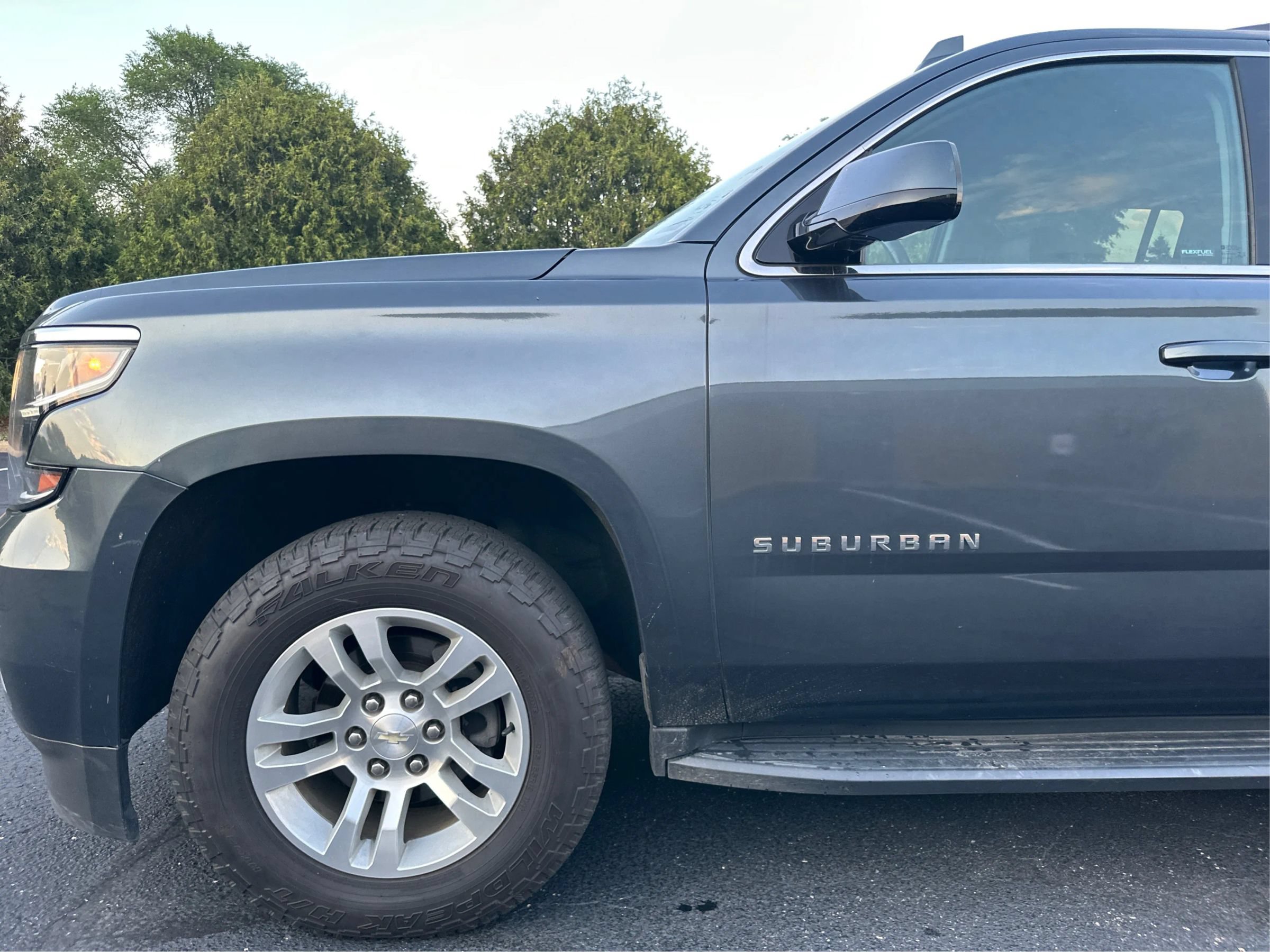 Used 2019 Chevrolet Suburban LT AWD/4WD image 23