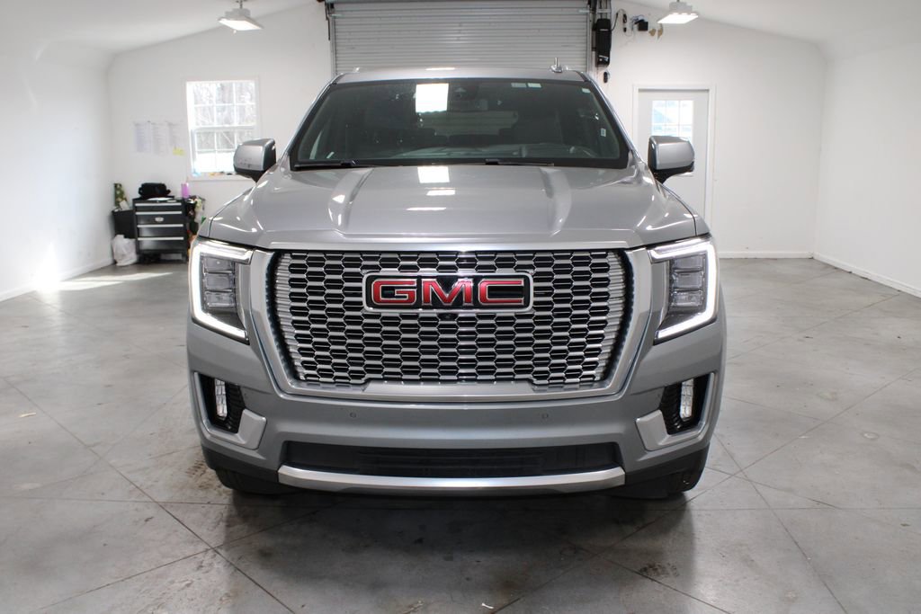 Used 2024 GMC Yukon XL Denali image 3