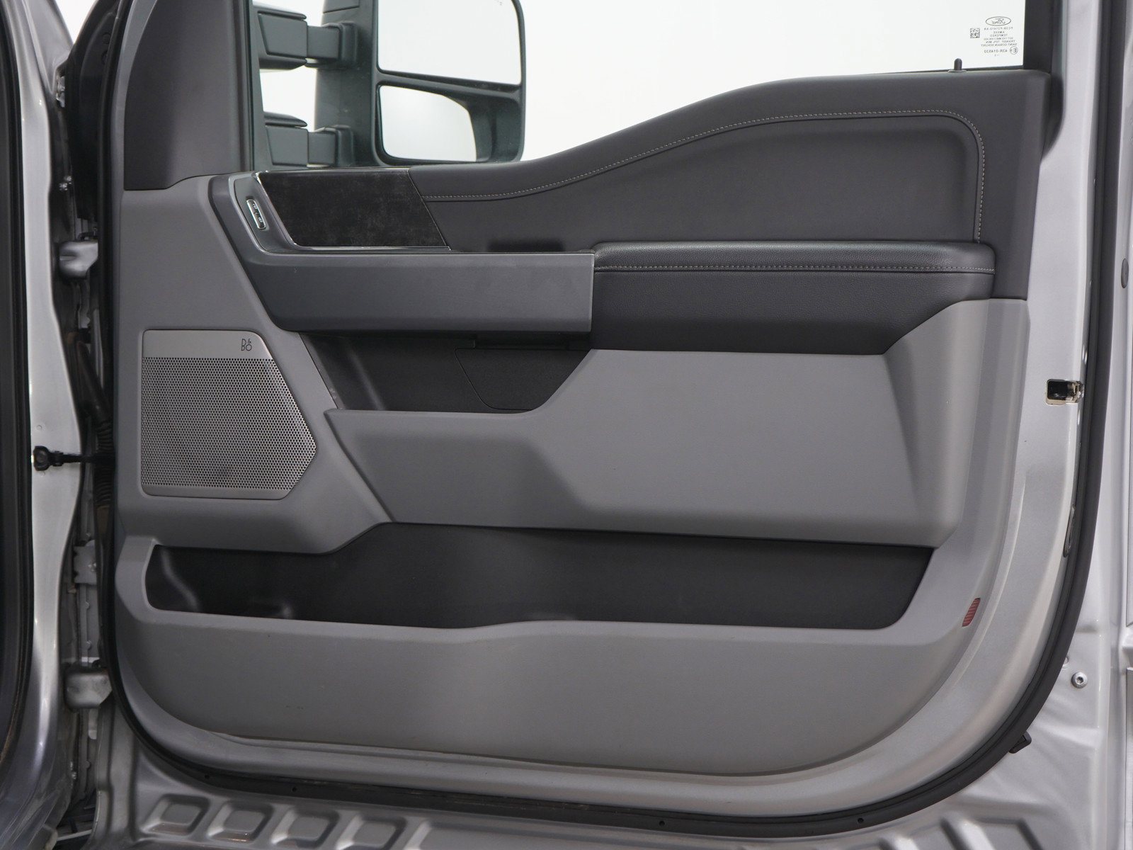 Used 2023 Ford F250 XLT w/ XLT Premium Package image 13