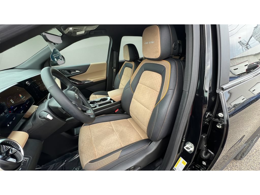 Certified 2025 Chevrolet Equinox ACTIV w/ Safety and Technology Package AWD/4WD image 24