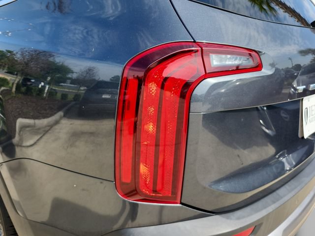 Used 2022 Kia Telluride S FWD image 34