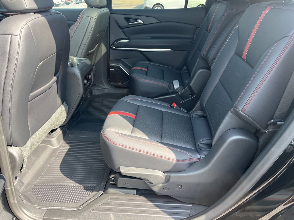 New 2026 Chevrolet Traverse RS w/ LPO, Floor Liner Package image 12