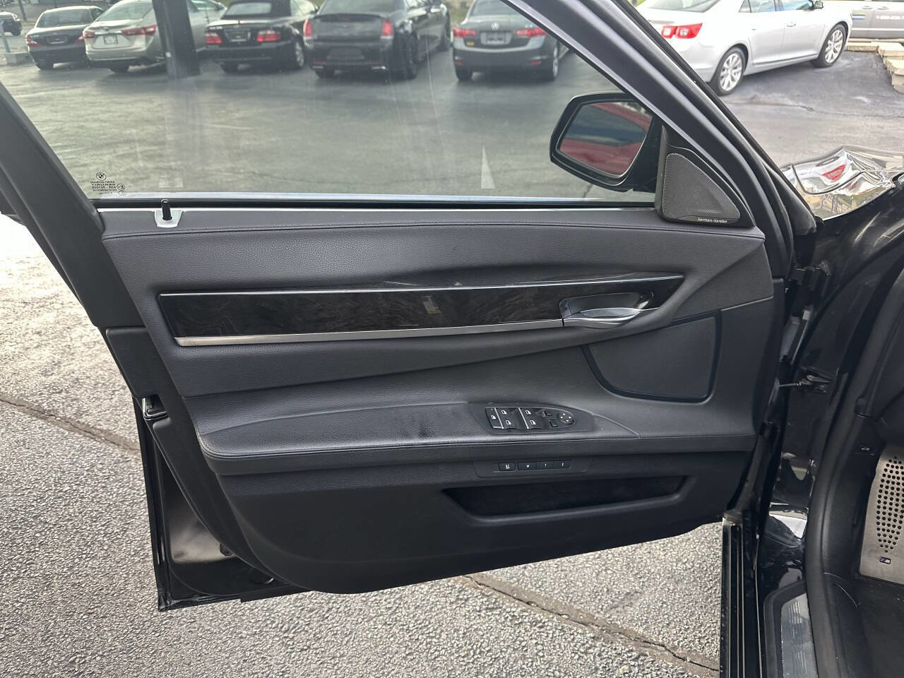 Used 2014 BMW 740Li image 4