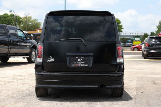 Used 2004 Scion xB FWD image 10