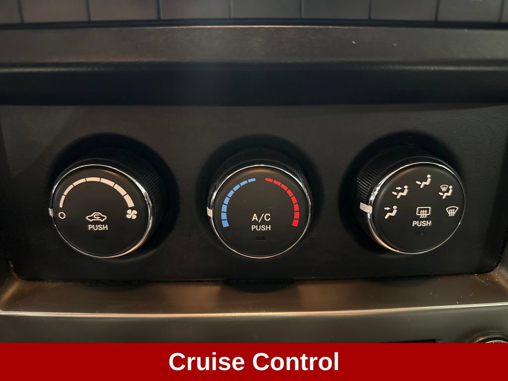 Used 2012 Jeep Liberty Sport AWD/4WD image 15
