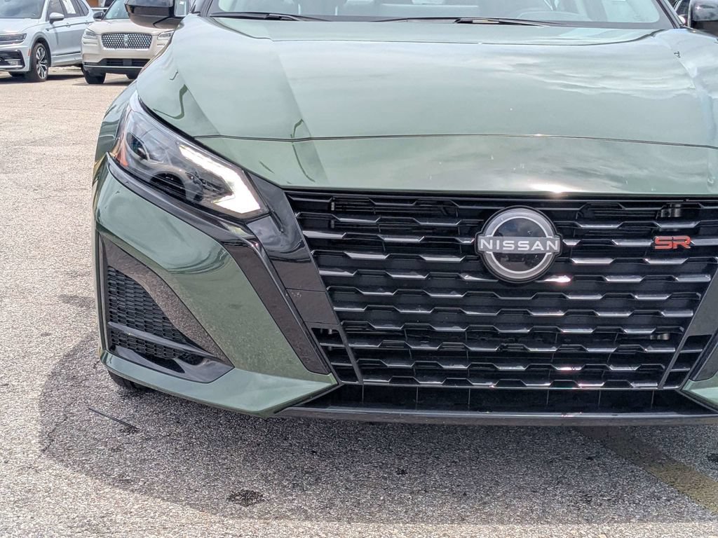 Used 2026 Nissan Altima 2.5 SR FWD image 9