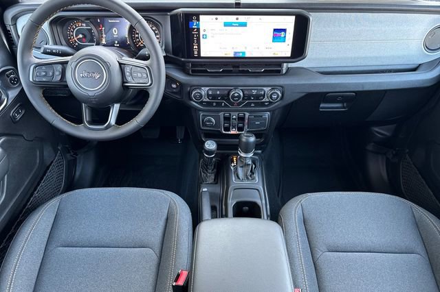 New 2025 Jeep Gladiator Sport AWD/4WD image 13