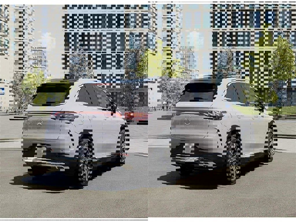 New 2025 Mercedes-Benz EQE 350+ 4MATIC SUV image 22