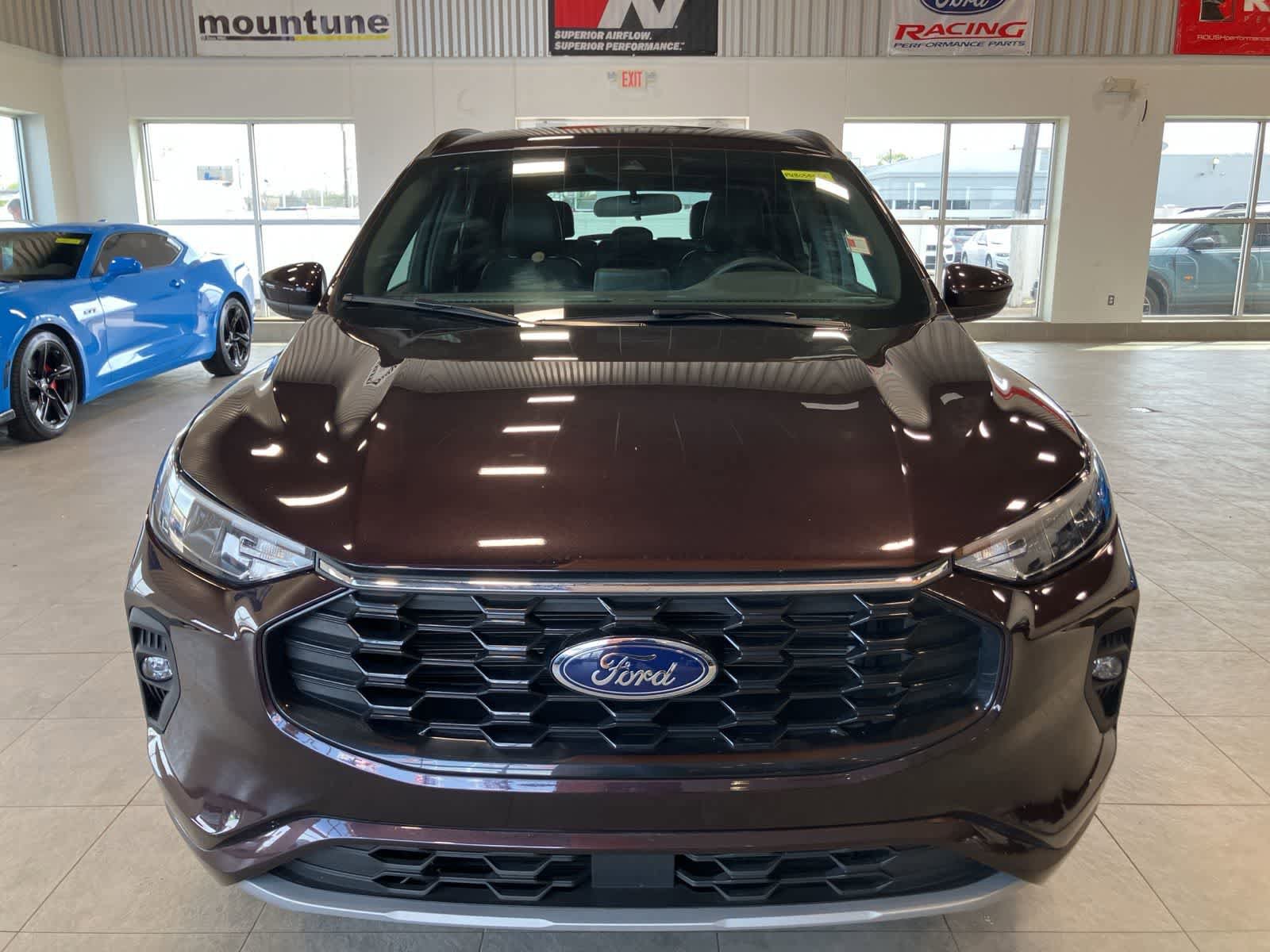 Used 2023 Ford Escape ST-Line Select AWD/4WD video 2