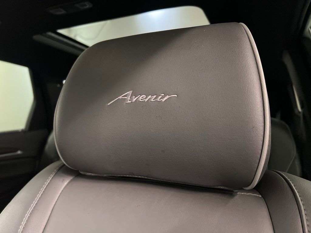 Used 2023 Buick Enclave Avenir w/ Avenir Technology Package AWD/4WD image 28