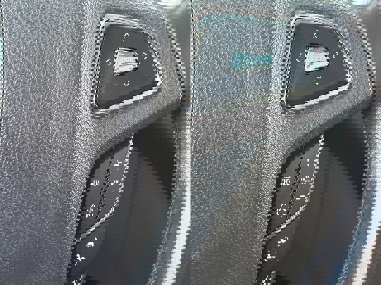 Used 2019 Lincoln MKC Select w/ Select Plus Package image 19