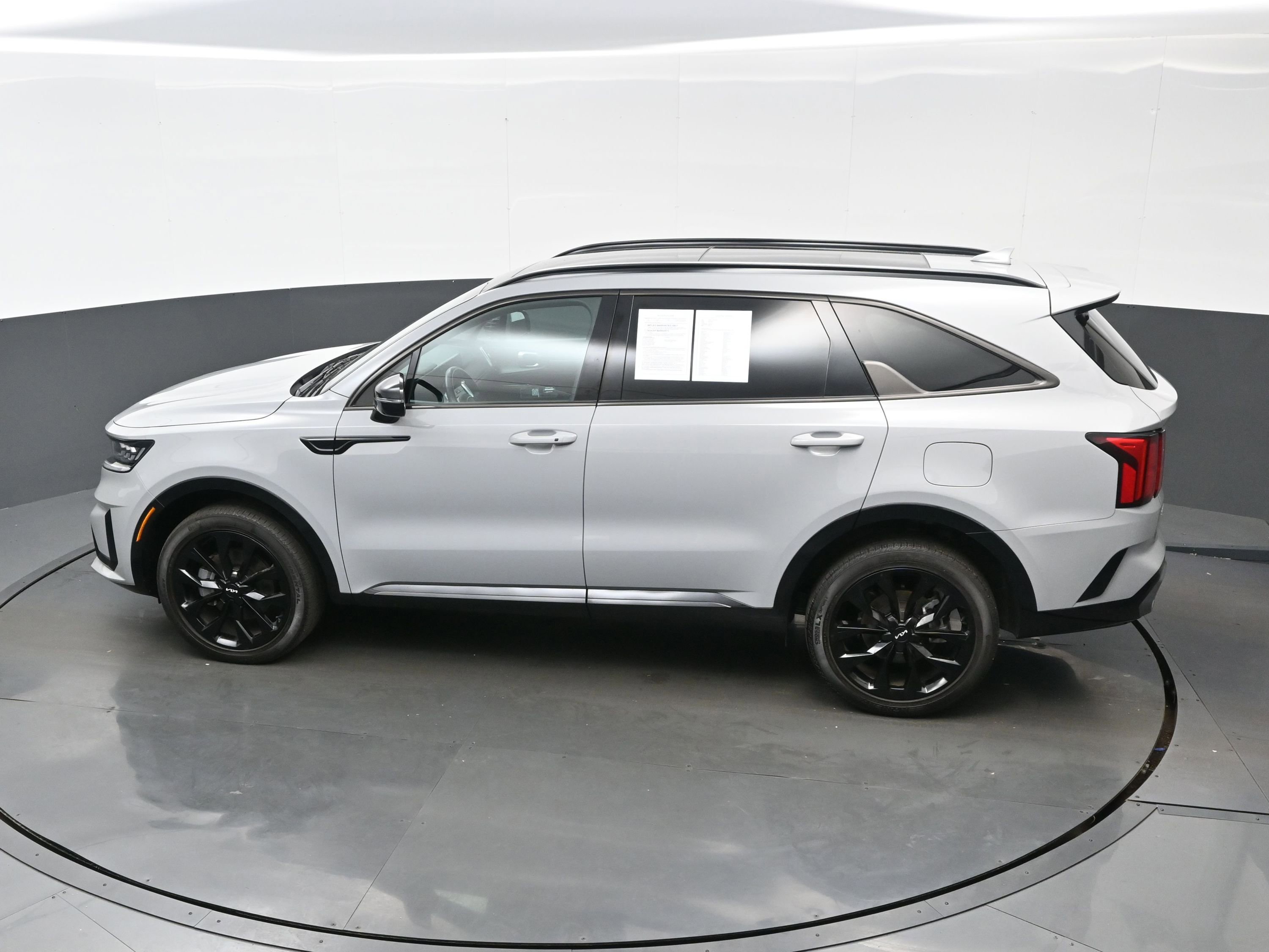 Used 2023 Kia Sorento SX image 38