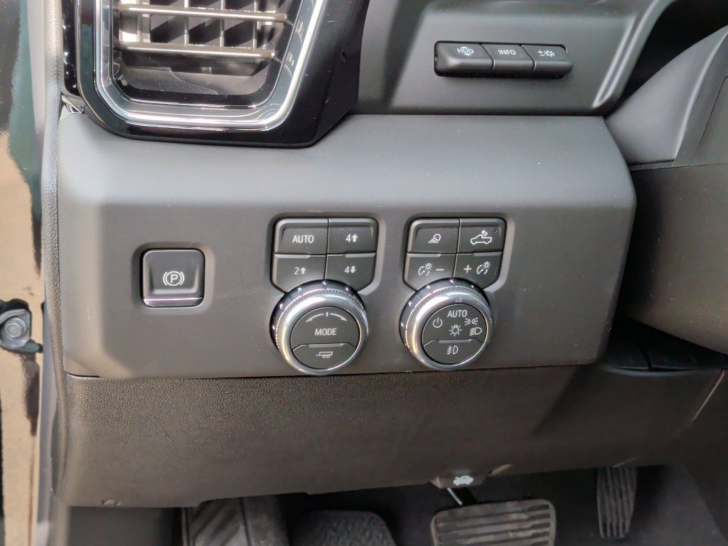 New 2026 GMC Sierra 1500 Denali AWD/4WD image 16