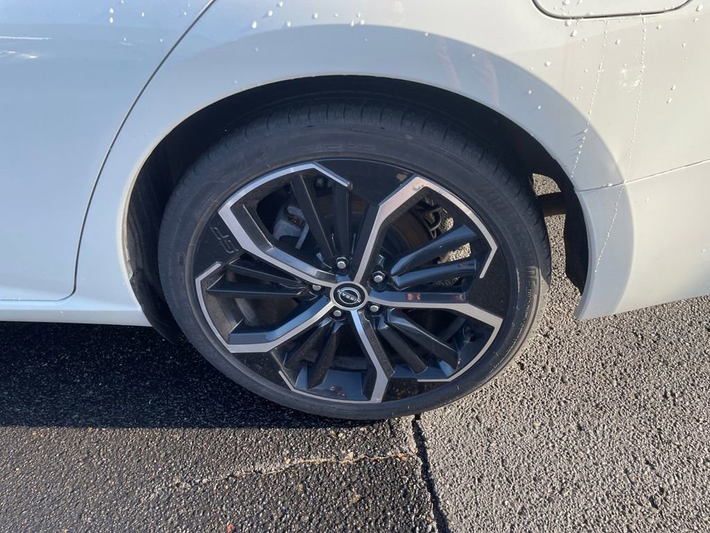 Used 2025 Nissan Altima 2.5 SR FWD image 11