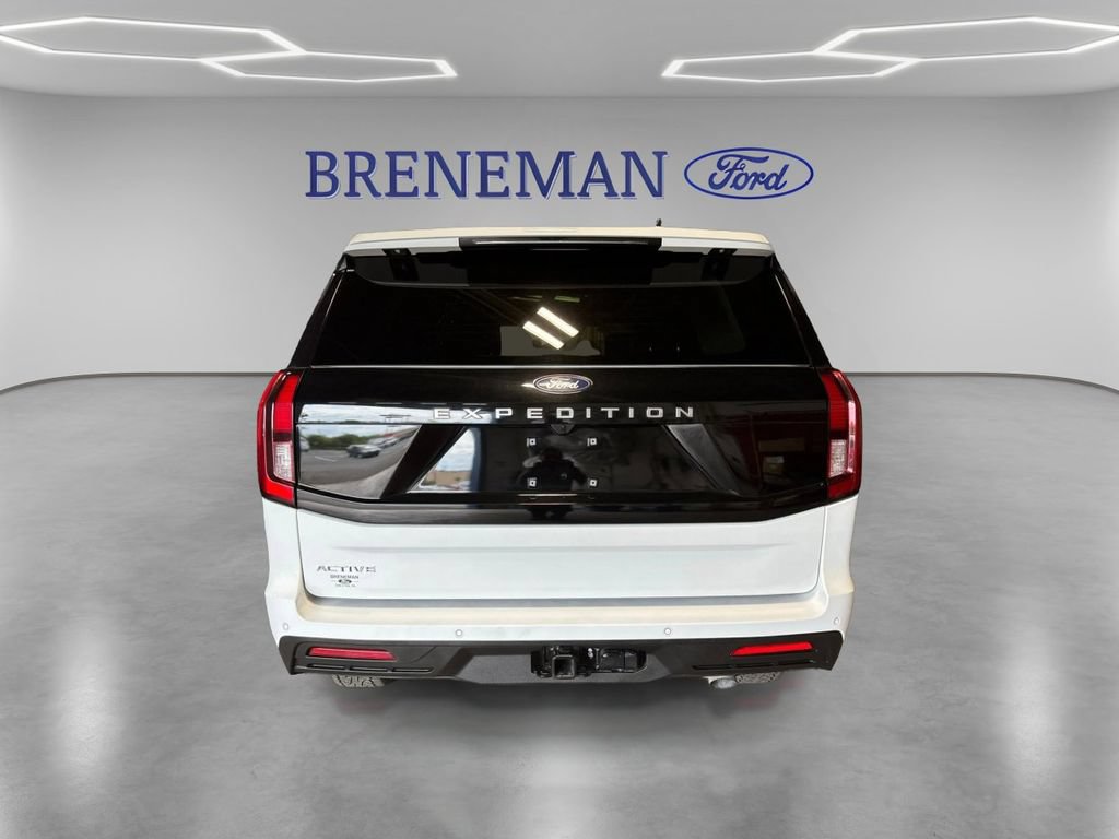 Certified 2025 Ford Expedition Active AWD/4WD image 7