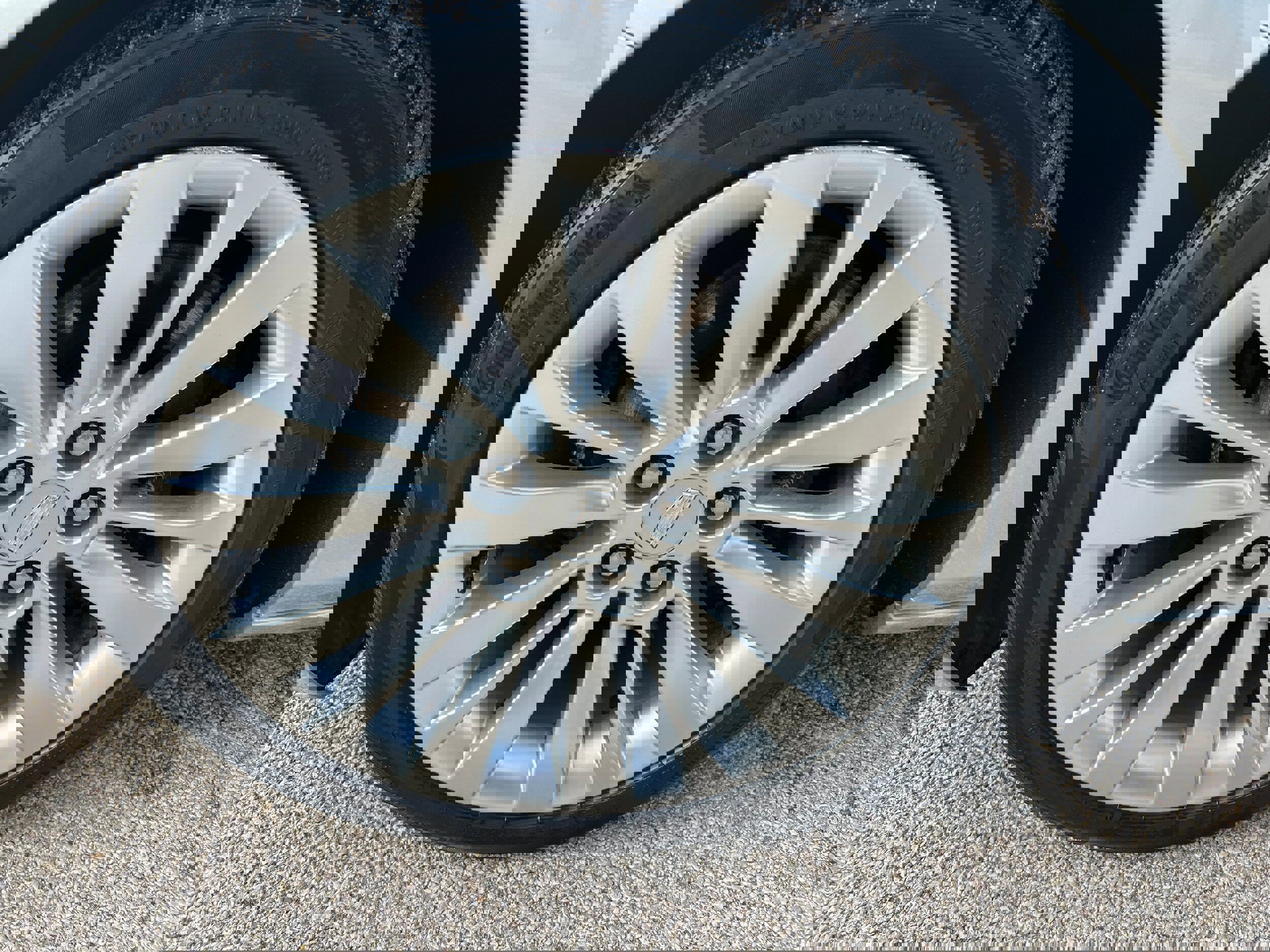 Used 2019 Cadillac CTS Luxury RWD image 4