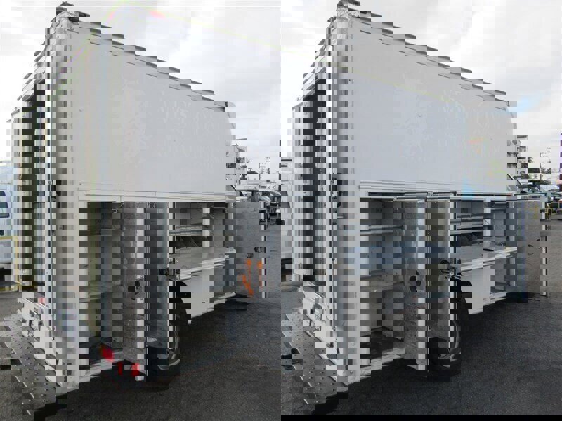 Used 2016 Chevrolet Express 3500 RWD image 13