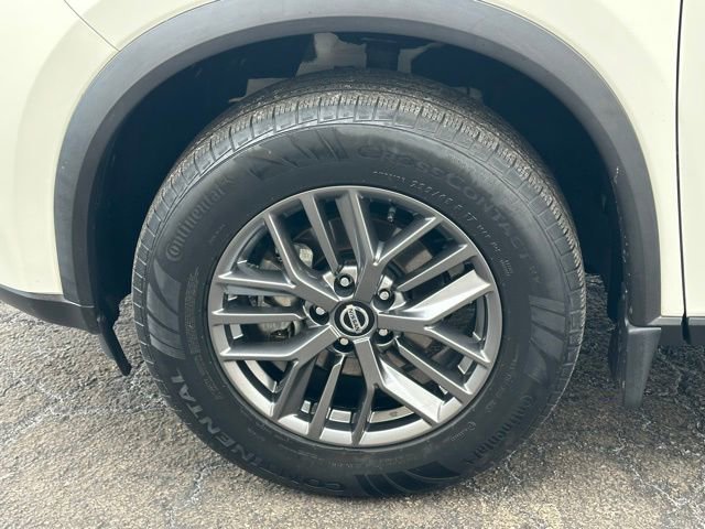 Used 2021 Nissan Rogue S AWD/4WD image 10