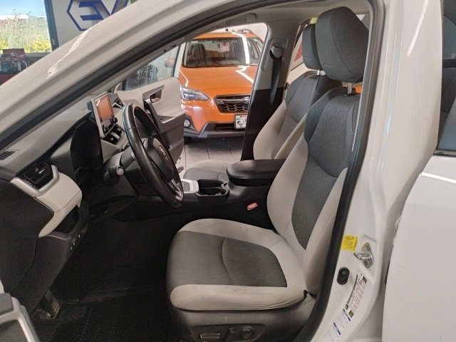Used 2019 Toyota RAV4 XLE image 20