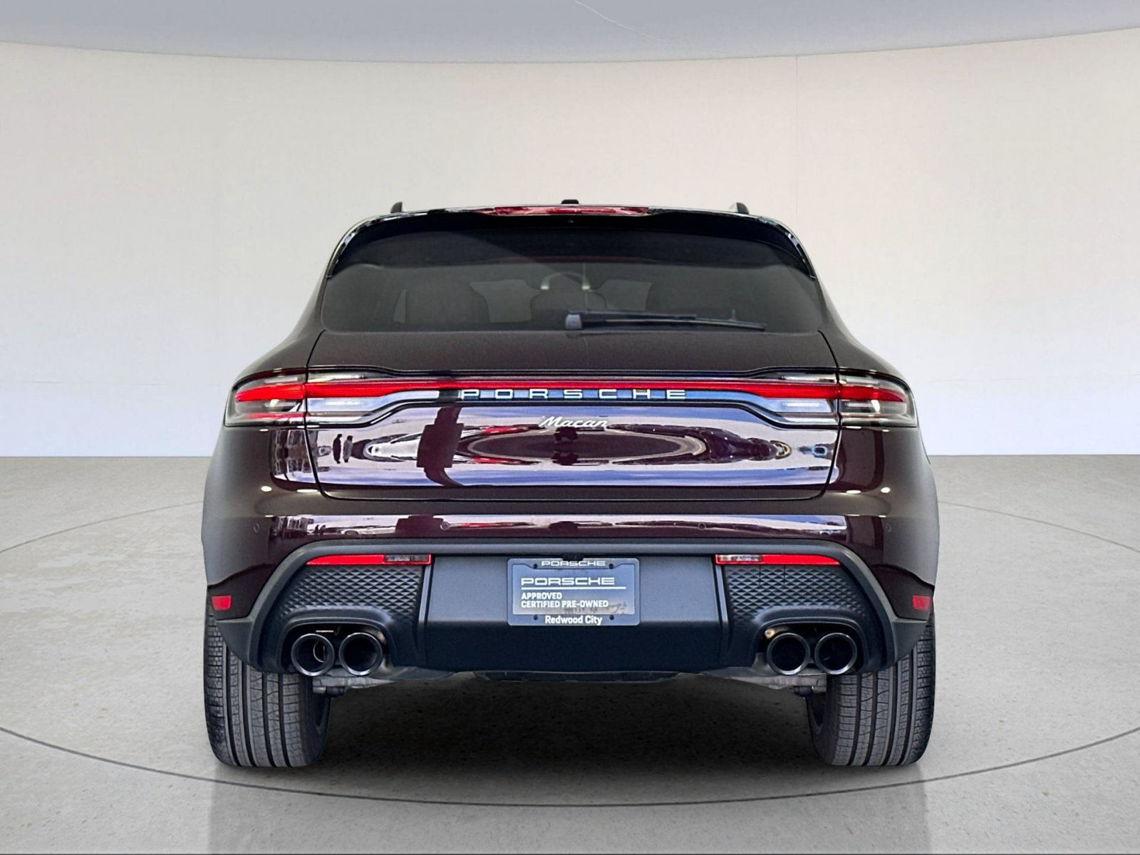 Certified 2026 Porsche Macan AWD/4WD image 7