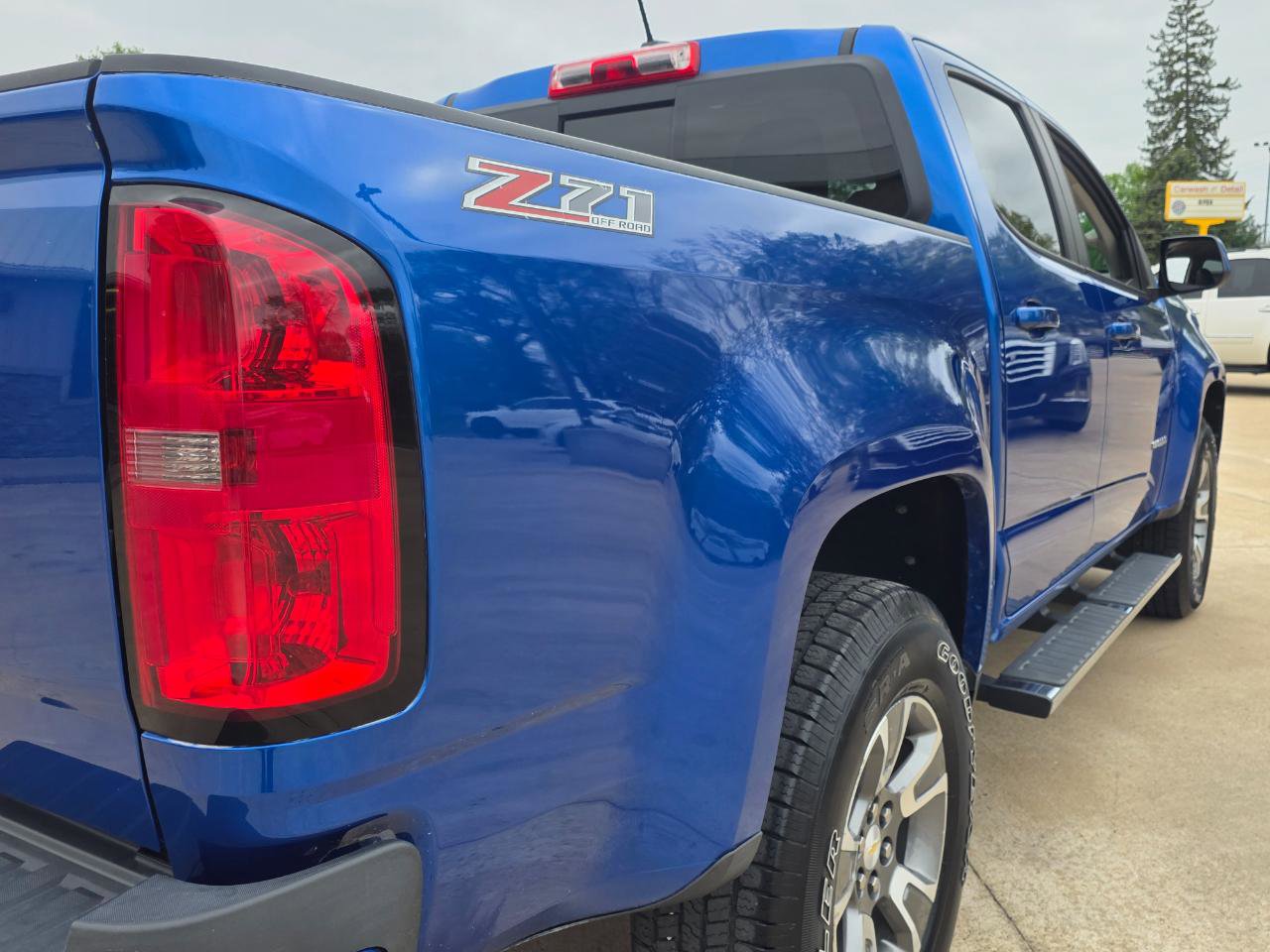 Used 2018 Chevrolet Colorado Z71 AWD/4WD image 19