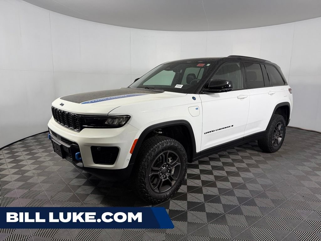 Used 2025 Jeep Grand Cherokee Trailhawk w/ Advanced Protech Group II
