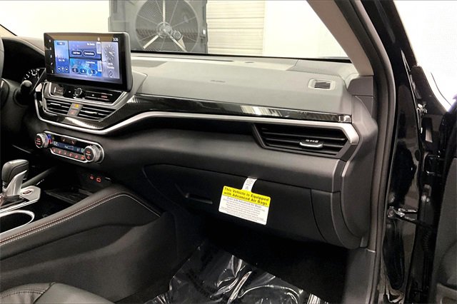 New 2025 Nissan Altima 2.5 SR w/ SR Premium Package image 32