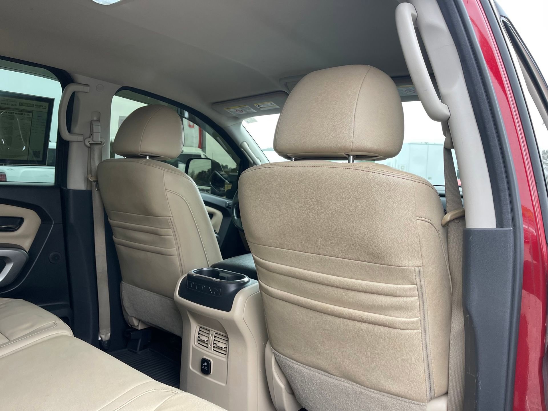 Used 2017 Nissan Titan SL w/ Chrome Package image 27