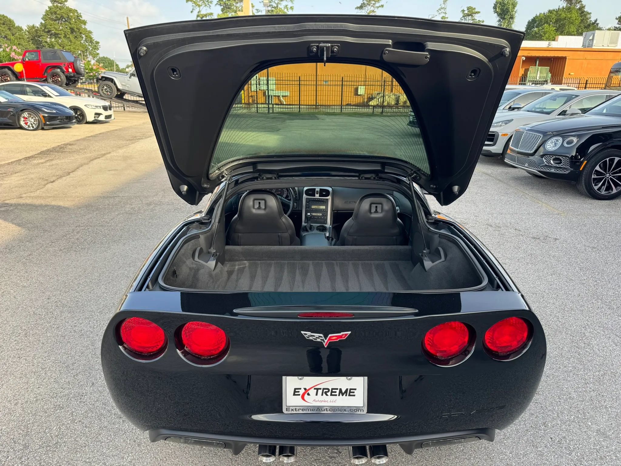 Used 2005 Chevrolet Corvette Coupe w/ Preferred Equipment Group RWD image 35