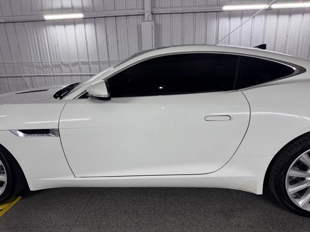 Used 2017 Jaguar F-TYPE Coupe RWD image 13