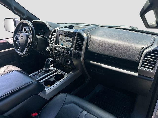 Used 2017 Ford F150 Platinum w/ Equipment Group 701A Luxury AWD/4WD image 32