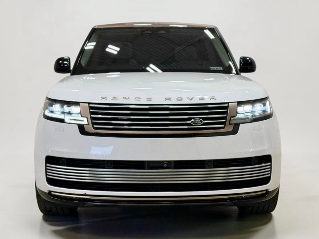 Used 2023 Land Rover Range Rover SV AWD/4WD image 15