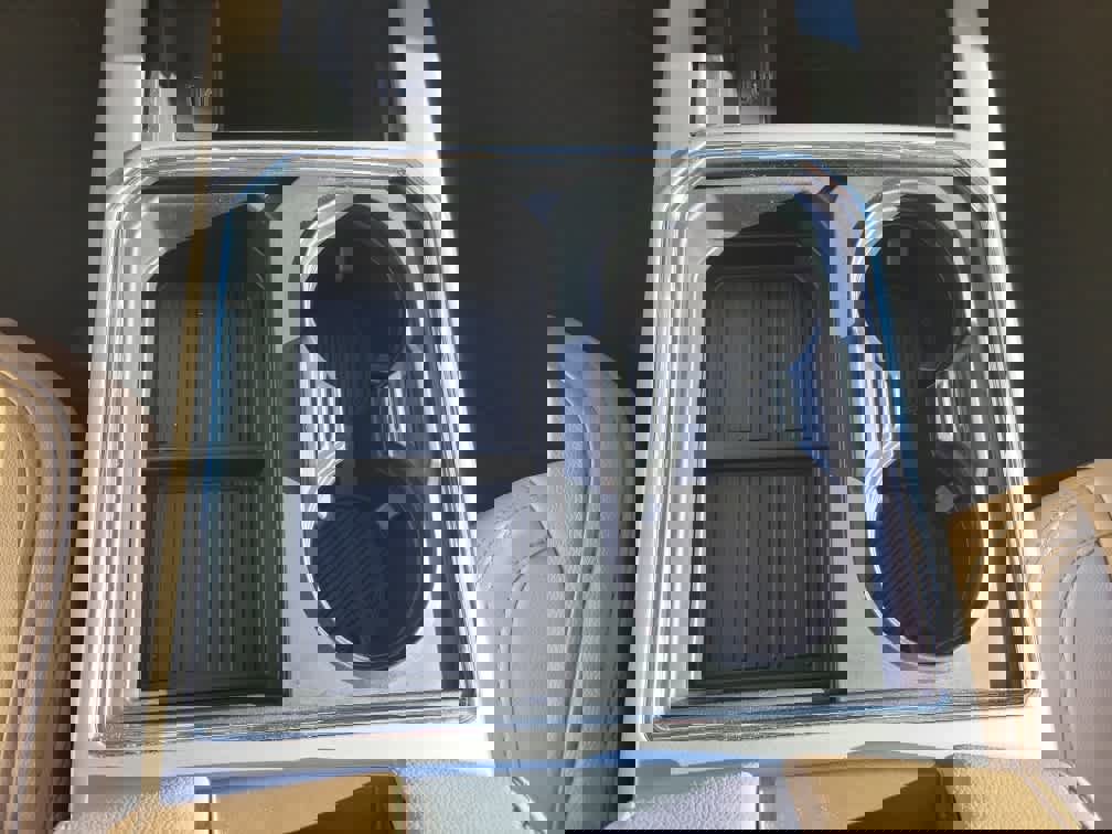 Used 2022 Ford F250 Lariat w/ Chrome Package image 16