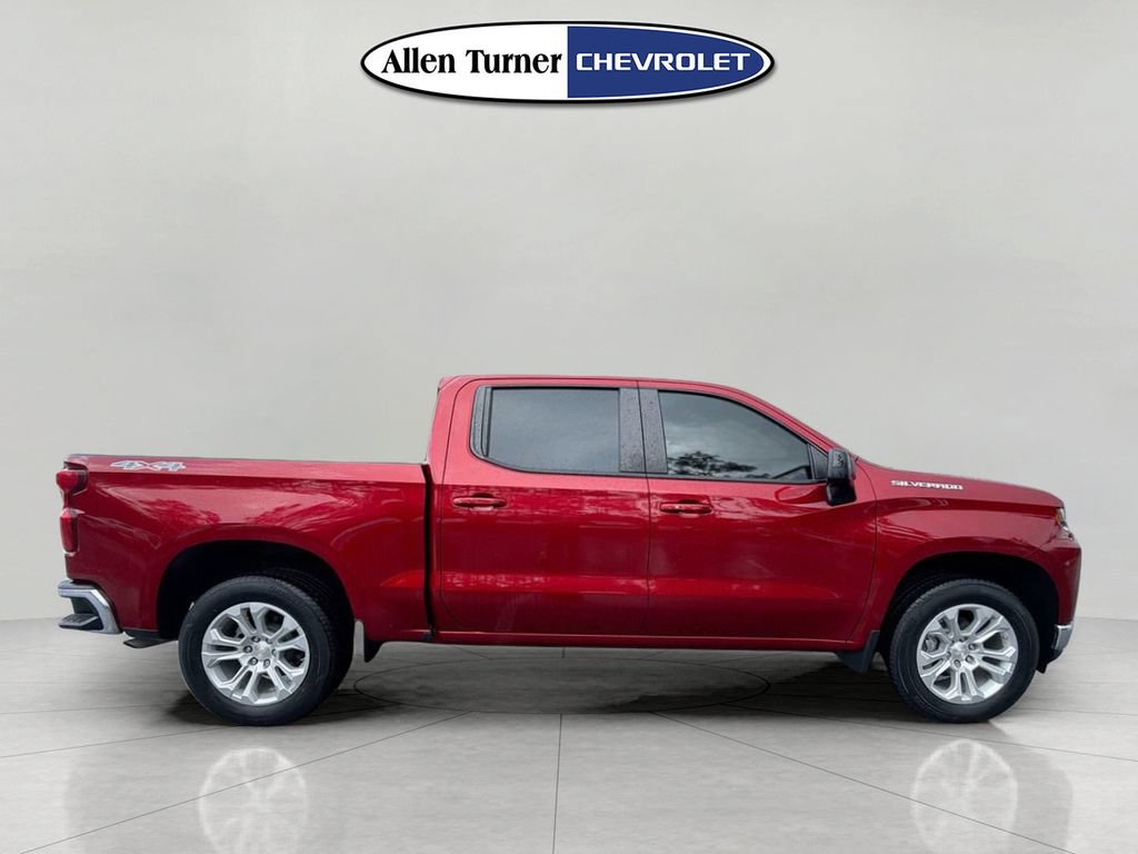 Used 2021 Chevrolet Silverado 1500 LT AWD/4WD image 3
