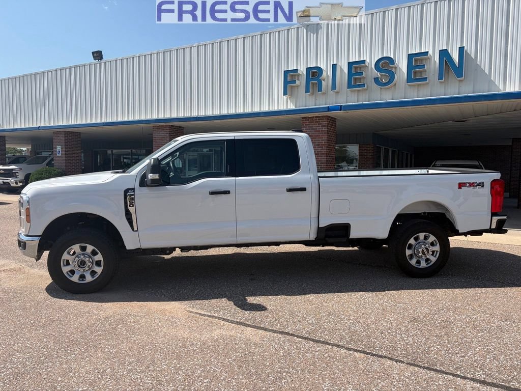 Used 2024 Ford F350 XLT w/ FX4 Off-Road Package AWD/4WD image 2