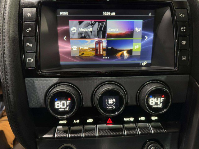 Used 2018 Jaguar F-TYPE Coupe image 32