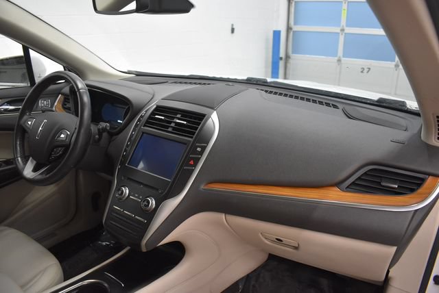 Used 2019 Lincoln MKC Select w/ Select Plus Package AWD/4WD image 18