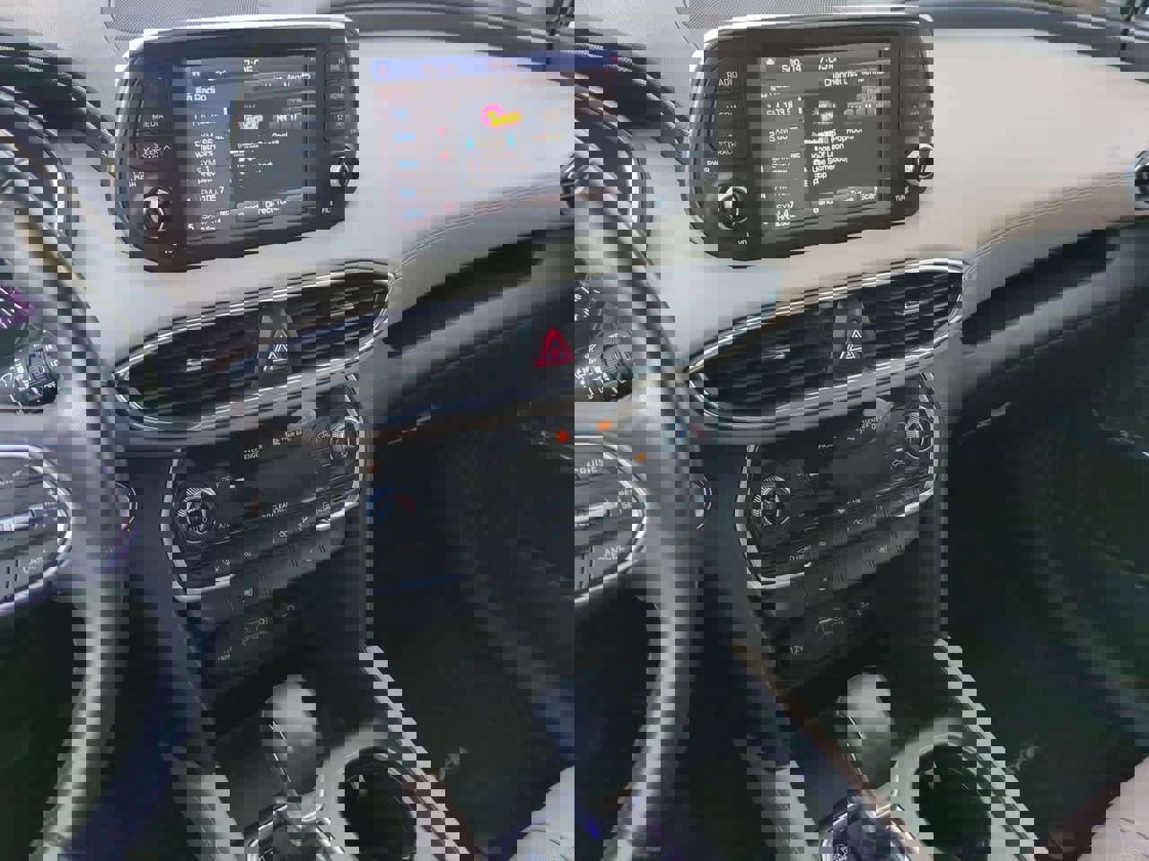 Used 2019 Hyundai Santa Fe Limited image 28