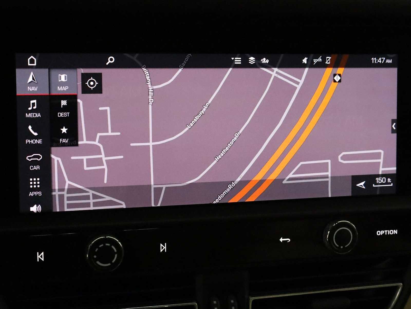 Certified 2023 Porsche Macan S AWD/4WD image 33
