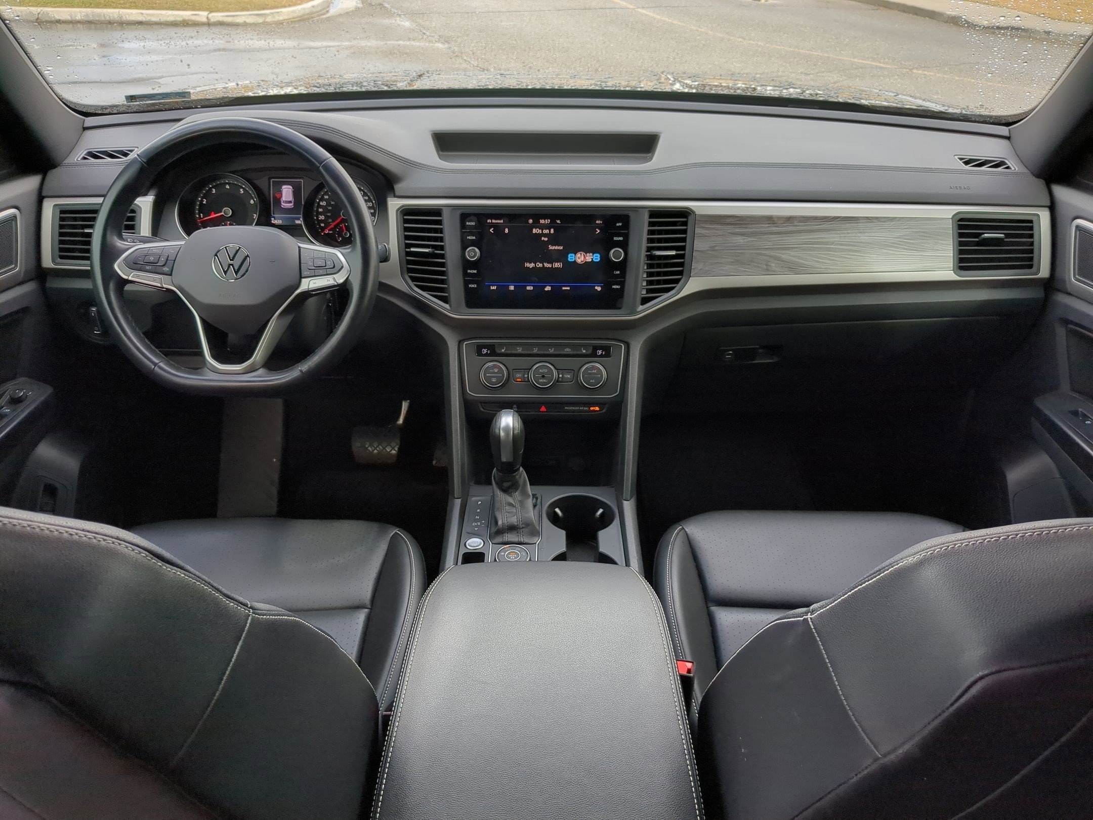 Used 2020 Volkswagen Atlas Cross Sport SE w/ Panoramic Sunroof Package image 19