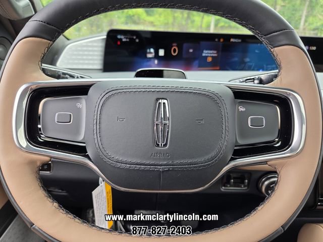New 2026 Lincoln Navigator L Black Label AWD/4WD image 22